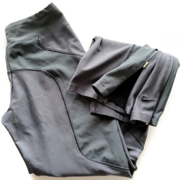 1 Nike dark gray Dri-Fit wider leg athletic pants XS - Picture 5 of 5